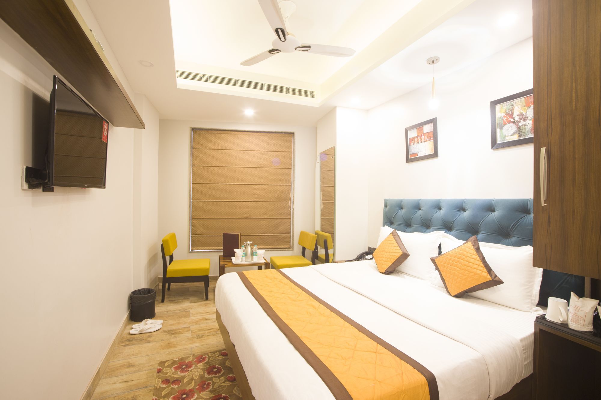 Hotel Nitya Maharani Új-Delhi Kültér fotó